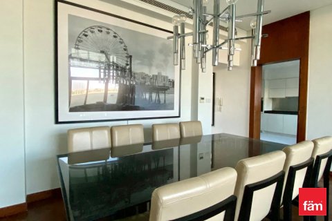 Villa à Dubai, 5 chambres, 420.5 m², № 49345 - photo 5