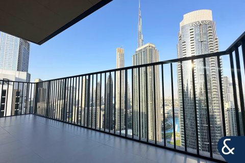 Apartamento en Downtown Dubai (Downtown Burj Dubai), Dubai, 3 dormitorios, 242 m², № 75484 - foto 1