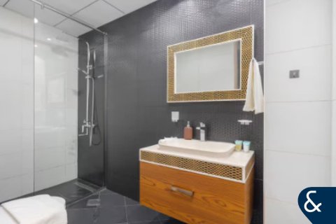 Apartamento en Business Bay, Dubai, 3 dormitorios, 125 m², № 75480 - foto 16