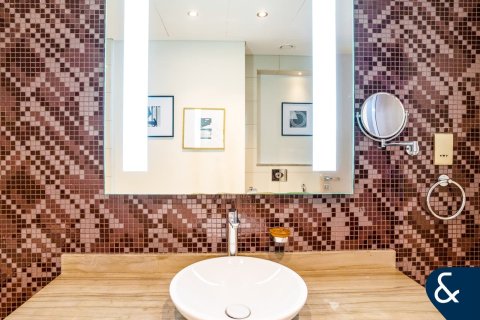 Apartamento en DAMAC Towers by Paramount, Business Bay, Dubai, 1 dormitorio, 87 m², № 75481 - foto 13