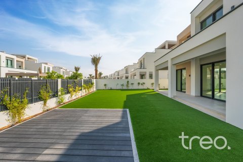Villa in Caya, Arabian Ranches 3, Dubai 4 bedrooms, 380.72 sq.m. № 139832 - photo 20