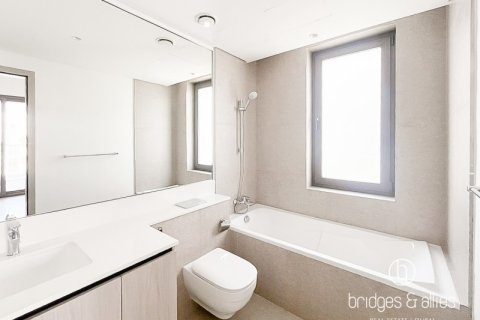 Снять в аренду виллу в Tilal Al Ghaf, Дубай: 4 спальни, 235м², № 91136 - фото 2