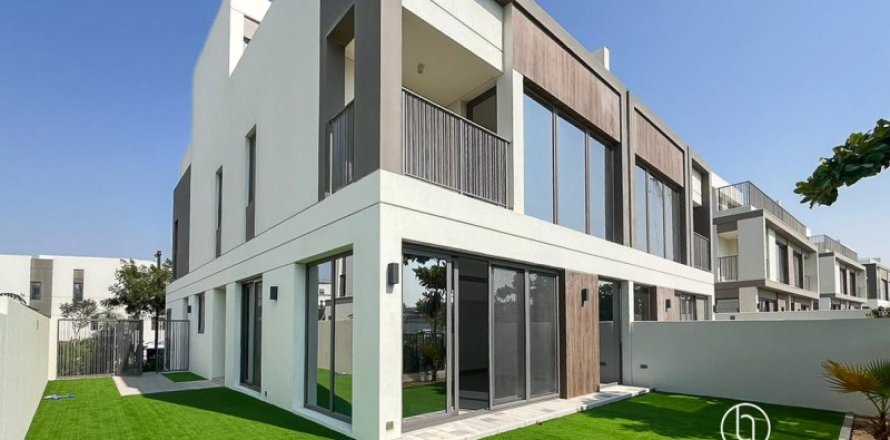 Вилла в Tilal Al Ghaf, Дубай, 4 спальни, 235м², № 91136