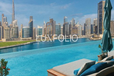 Apartment in Business Bay, Dubai 2 bedrooms, 129 sq.m. № 45315 - photo 2