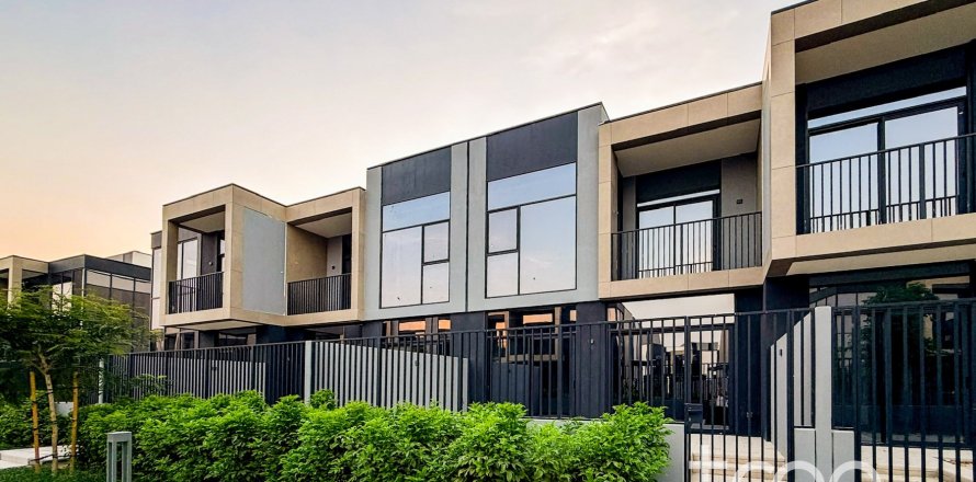 Villa en Mudon, Dubai, 3 dormitorios, 218.41 m², № 124805