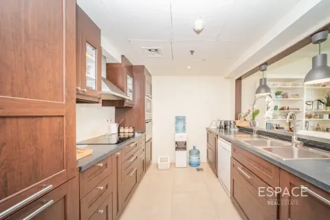 Apartment in Dubai Marina, Dubai 2 bedrooms, 142 sq.m. № 122948 - photo 7