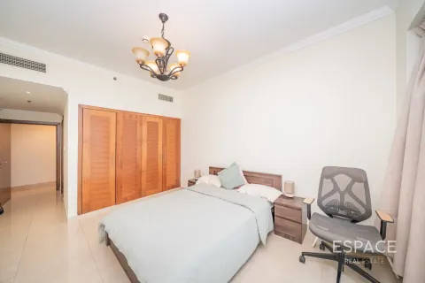 Apartment in Dubai Marina, Dubai 2 bedrooms, 142 sq.m. № 122948 - photo 11