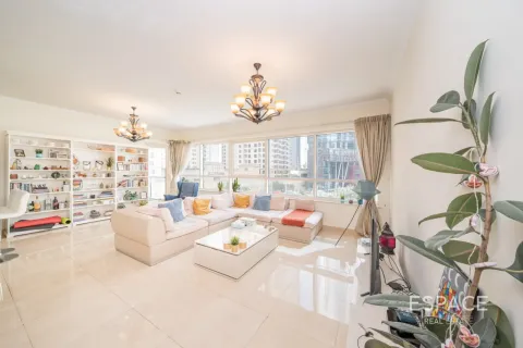 Apartment in Dubai Marina, Dubai 2 bedrooms, 142 sq.m. № 122948 - photo 3