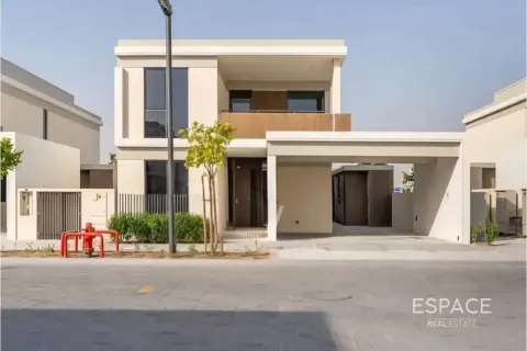 Villa in Tilal Al Ghaf, Dubai 4 bedrooms, 529 sq.m. № 122951
