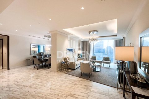 Appartement à The Address Residence Fountain Views, Downtown Dubai (Downtown Burj Dubai), Dubai, 4 chambres, 253.63 m², № 129409