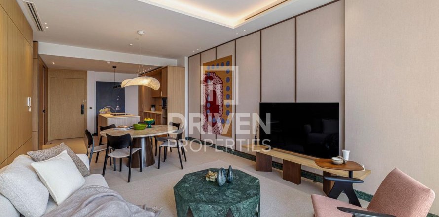Apartment in Al Wasl, Dubai 2 bedrooms, 131.92 sq.m. № 136172
