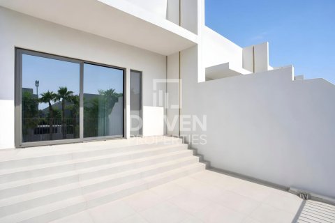 Townhouse in Mohammed Bin Rashid City, Dubai 3 bedrooms, 156.73 sq.m. № 136166 - photo 20
