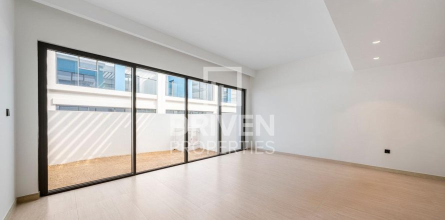 Maison de ville à Damac Lagoons, Dubai, 4 chambres, 144 m², № 136170