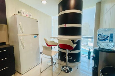 Снять в аренду офис в Джумейра Лейк Тауэрс, Дубай: 186.1м², № 50333 - фото 10