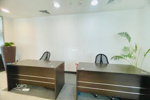 Снять в аренду офис в Джумейра Лейк Тауэрс, Дубай: 186.1м², № 50333 - фото 5