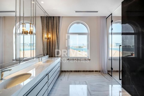 Купить пентхаус в The Crescent, Пальма Джумейра, Дубай: 1219.45м², № 134429 - фото 2