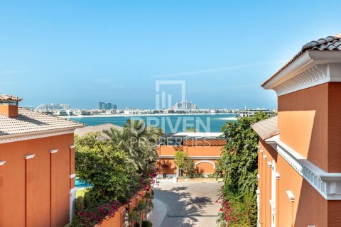Купить пентхаус в The Crescent, Пальма Джумейра, Дубай: 1219.45м², № 134429 - фото 17