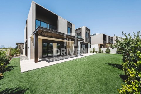 Villa in Dubai Hills Estate, Dubai 5 bedrooms, 875.52 sq.m. № 134433