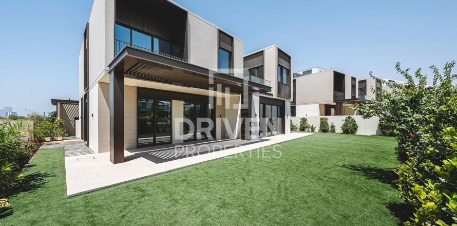 Villa in Dubai Hills Estate, Dubai 5 bedrooms, 875.52 sq.m. № 134433