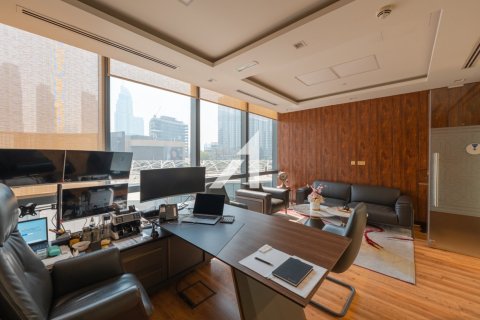 Bureau à Dubai, 591.2 m², № 69085 - photo 16