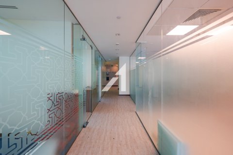 Bureau à Dubai, 591.2 m², № 69085 - photo 6