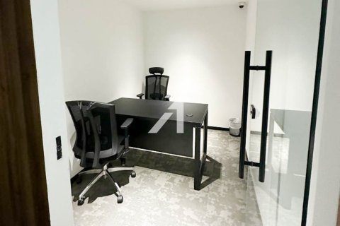 Office in Dubai 296.8 sq.m. № 69088 - photo 13