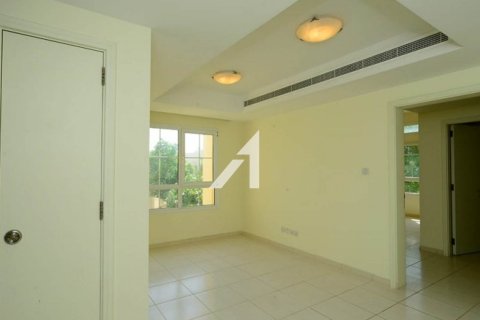 Villa en The Lakes, Dubai, 3 dormitorios, 380.4 m², № 69091 - foto 12