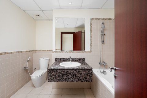 Apartment in Jumeirah Beach Residence, Dubai 2 bedrooms, 120.81 sq.m. № 142148 - photo 7