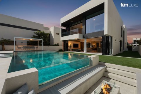 Villa à Dubai, 5 chambres, 802.9 m², № 69494 - photo 23