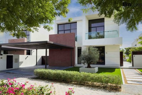 Villa à Dubai, 5 chambres, 802.9 m², № 69494 - photo 9