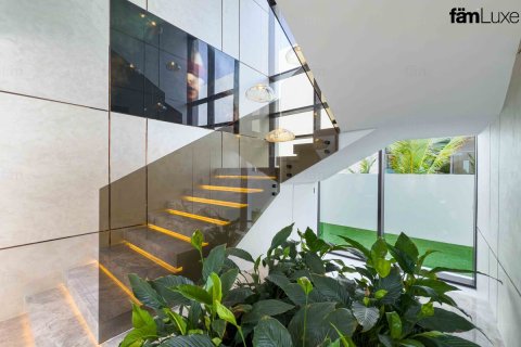 Villa à Dubai, 5 chambres, 802.9 m², № 69494 - photo 7