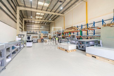 Warehouse in Jebel Ali, Dubai 2393.37 sq.m. № 130090 - photo 11