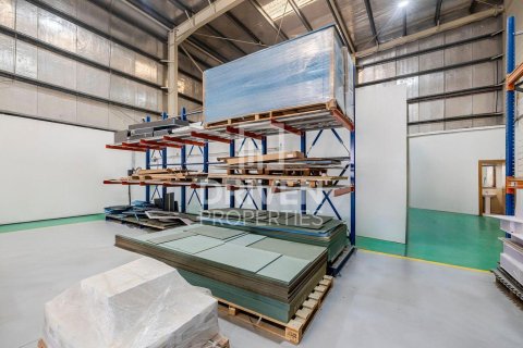 Warehouse in Jebel Ali, Dubai 2393.37 sq.m. № 130090 - photo 13