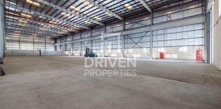 Warehouse in Jebel Ali, Dubai 4491.58 sq.m. № 130091