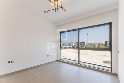 Villa in Al Furjan, Dubai 5 bedrooms, 599.97 sq.m. № 130083 - photo 21