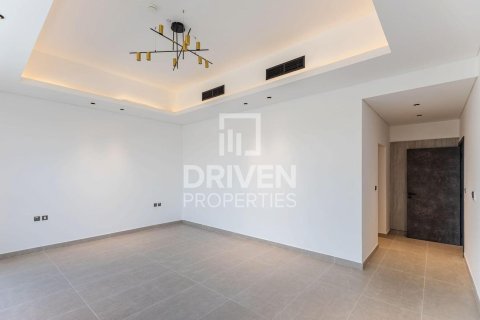 Villa in Al Furjan, Dubai 5 bedrooms, 599.97 sq.m. № 130083 - photo 5