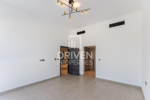 Villa in Al Furjan, Dubai 5 bedrooms, 599.97 sq.m. № 130083 - photo 22