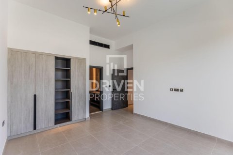 Villa in Al Furjan, Dubai 5 bedrooms, 599.97 sq.m. № 130083 - photo 24