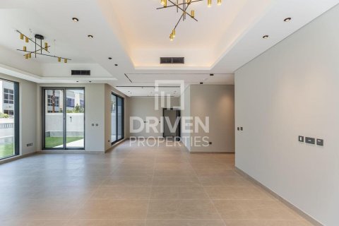 Villa in Al Furjan, Dubai 5 bedrooms, 599.97 sq.m. № 130083 - photo 28