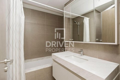 Apartamento en Burj Royale, Downtown Dubai (Downtown Burj Dubai), Dubai, 3 dormitorios, 122.35 m², № 130080 - foto 12