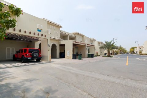 Villa in Al Furjan, Dubai 3 bedrooms, 224 sq.m. № 50107 - photo 1