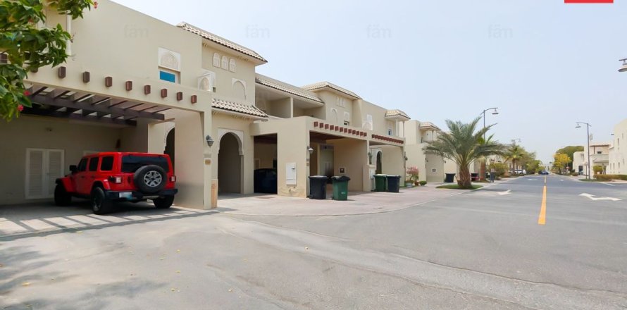 Villa in Al Furjan, Dubai 3 bedrooms, 224 sq.m. № 50107