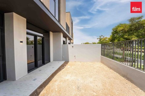 Townhouse in Dubai 3 bedrooms, 206 sq.m. № 115766 - photo 16