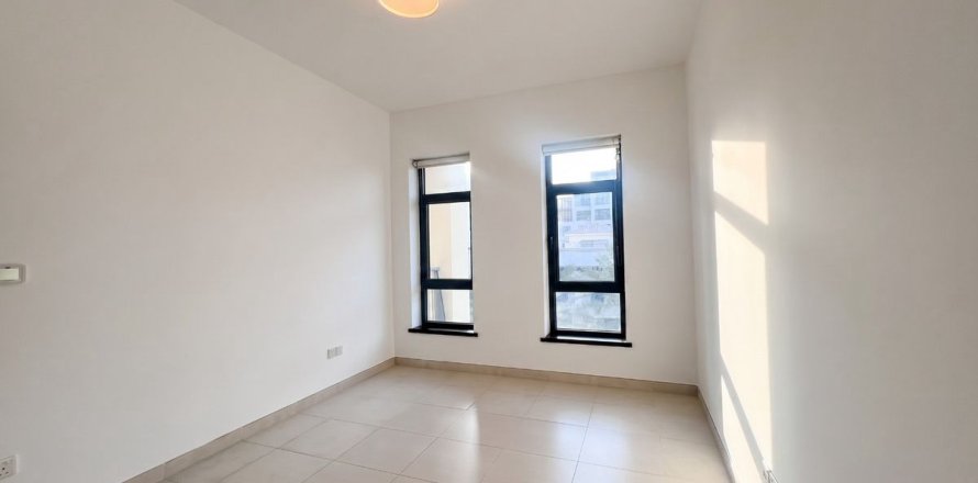 Квартира в The Views, Дубай, 2 спальни, 109.1м², № 115769