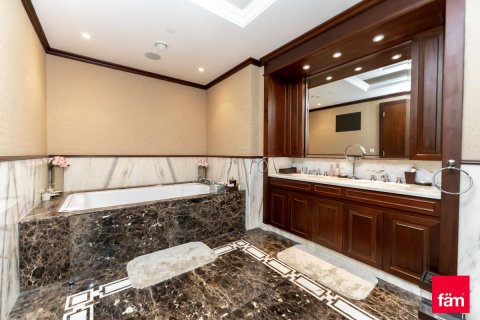 Apartamento en Dubai Marina, Dubai, 4 dormitorios, 566.7 m², № 89438 - foto 24