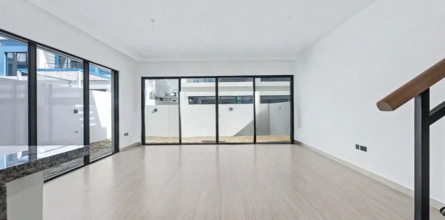 Adosado en Dubai, 5 dormitorios, 298.8 m², № 89447