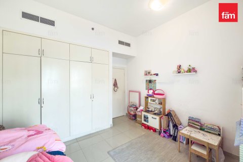 Снять в аренду квартиру в Дубае: 2 спальни, 124.3м², № 89446 - фото 4