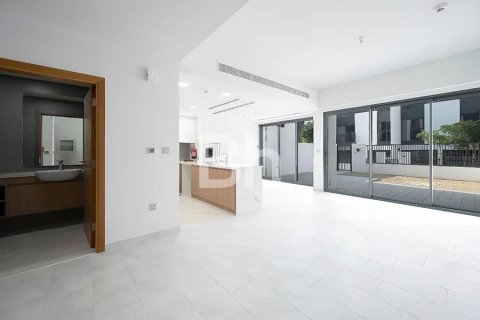 تاون هاوس في Dubai Land, دبي 3 غرف نوم, 161 م² رقم 57202 - صورة 2