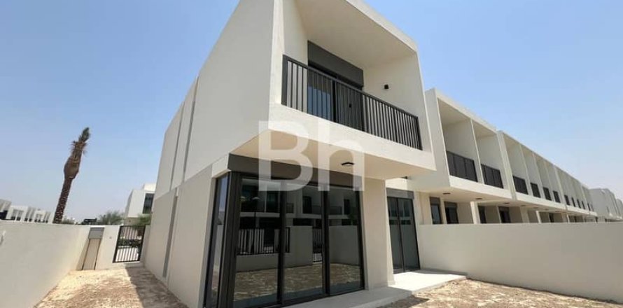 Townhouse in Town Square, Dubai 4 bedrooms, 216 sq.m. № 57203