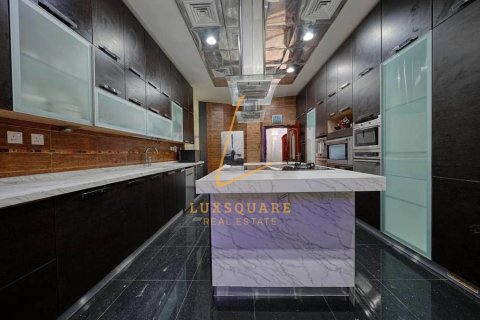 Villa à Sector E, Emirates Hills, Dubai, 8 chambres, 1486 m², № 100604 - photo 8